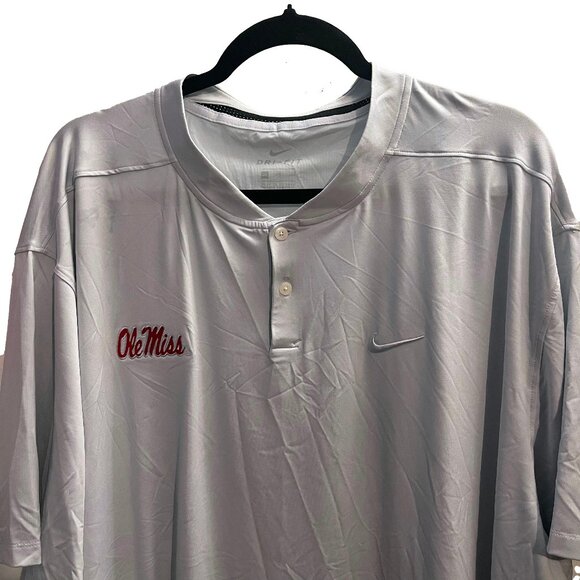 4XL Nike Dri-Fit Nike Golf Ole Miss Short sleeve Dri shirt- Light Gray NWT - Picture 1 of 9